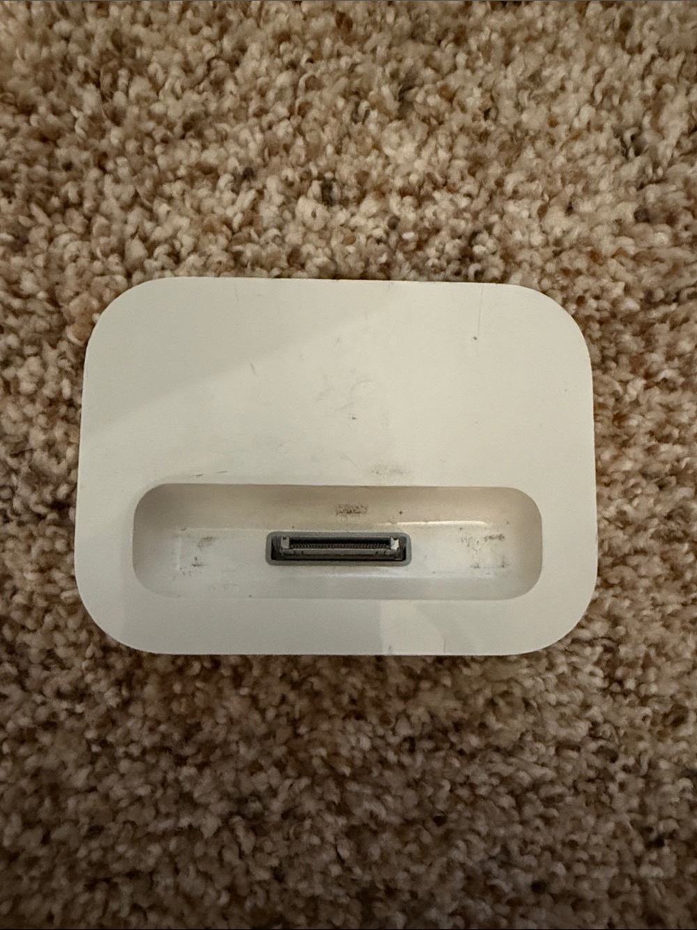 Apple iPod/iPhone Docking Connector Stand